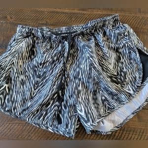 Women's Nike 3.5" Dri Fit Equilibrium Modern Tempo Active Running Shorts Sz S